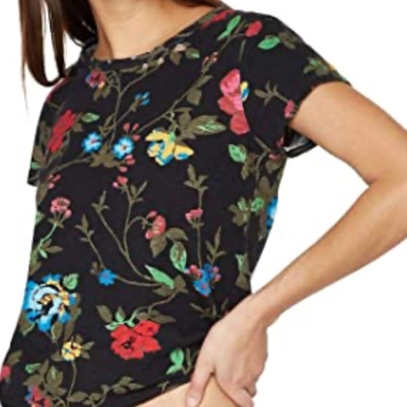 Pam & Gela Tops - Pam & Gela floral slub jersey t shirt, large